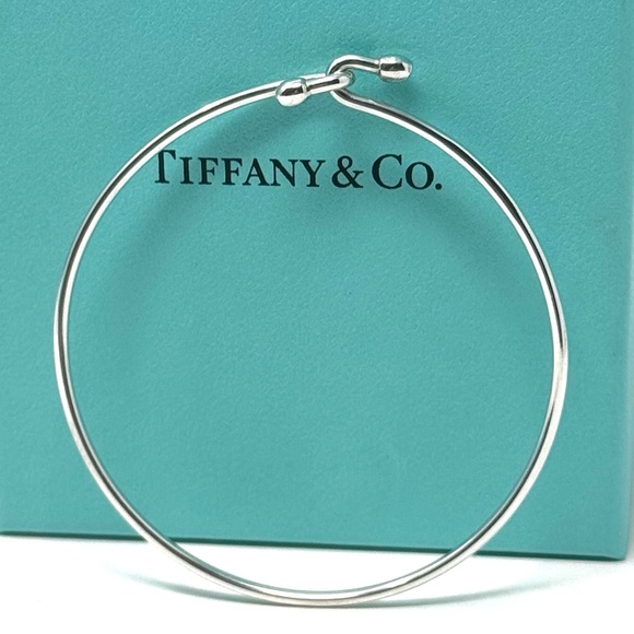 Authentic Tiffany & co. Hook And Eye Bangle Bracelet. - Picture 1 of 11